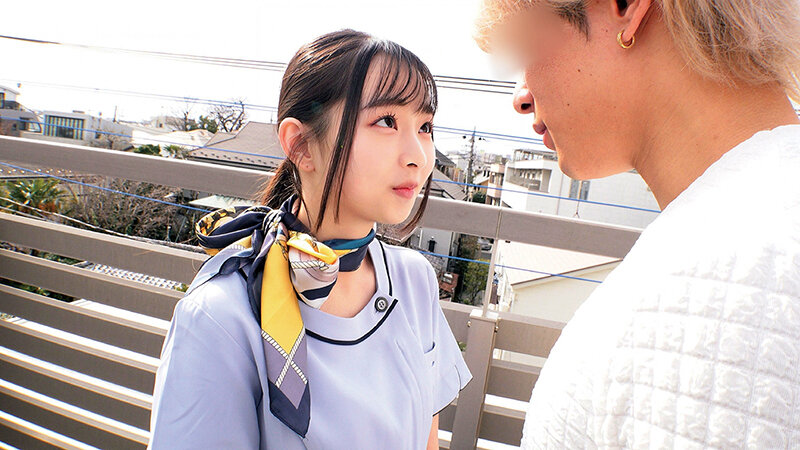 清楚で美しい美容部員さんが童貞君に青空の下で脳がトロけるベロキスレクチャーwwドキドキ震える男子に舌を絡ませる糸引き涎ダラダラ大人のディープキス//キスだけで暴発しそうな童貞くんにムラムラ発情しちゃって(/ω¥)いっぱいキスキスキスしながら筆おろしSEX… 公式サンプル 1